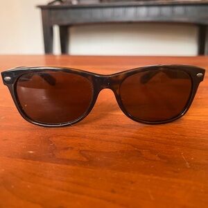 Unisex Ray-Ban New Wayfarer sunglasses good condition